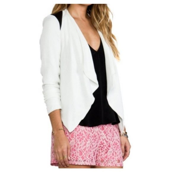 BB Dakota Jackets & Blazers - BB Dakota Margo Moto Jacket Blazer Size Medium M White Crepe Faux Leather Patch